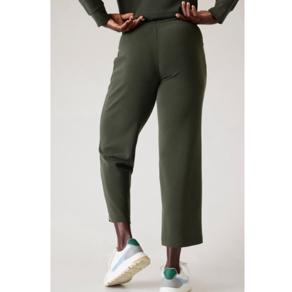 athleta sea soft cropped wide leg pants - Picture 4 of 10